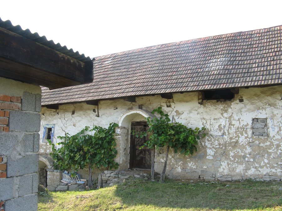 File:935 02 Brhlovce, Slovakia - panoramio (106).jpg