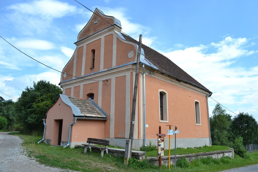 File:Slizké - Evanjelický kostol -b.jpg