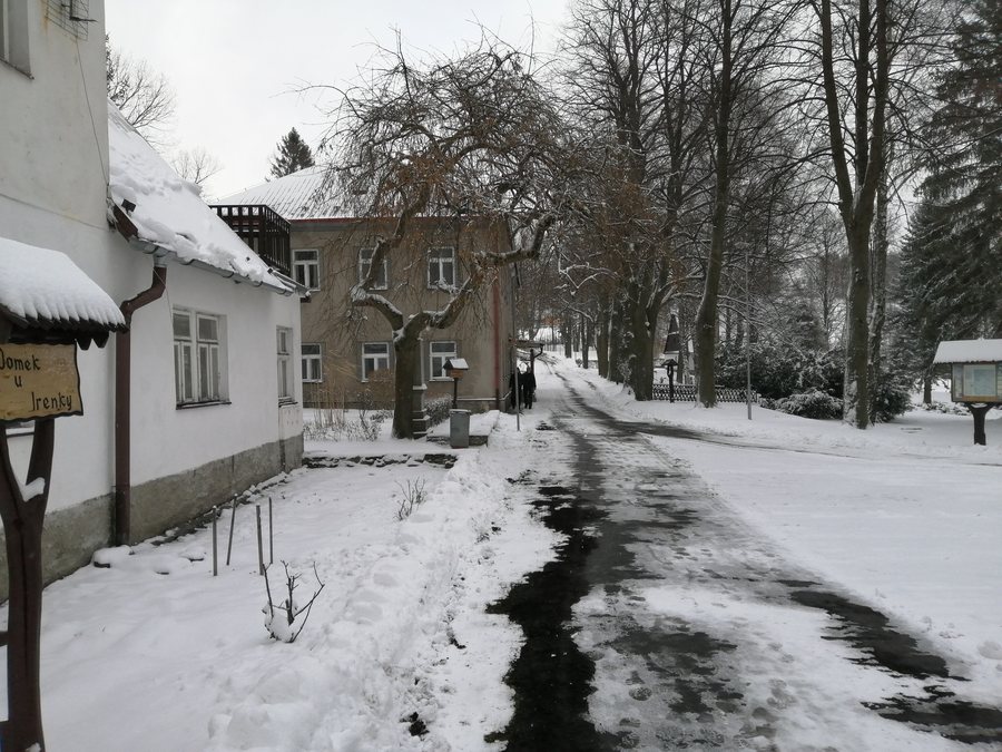 File:DS HORNÍ HOLČOVICE V ZIMĚ.jpg