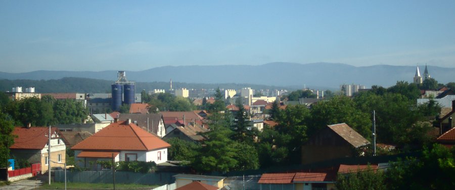 File:Moldava nad Bodvou, pohled na obec.jpg