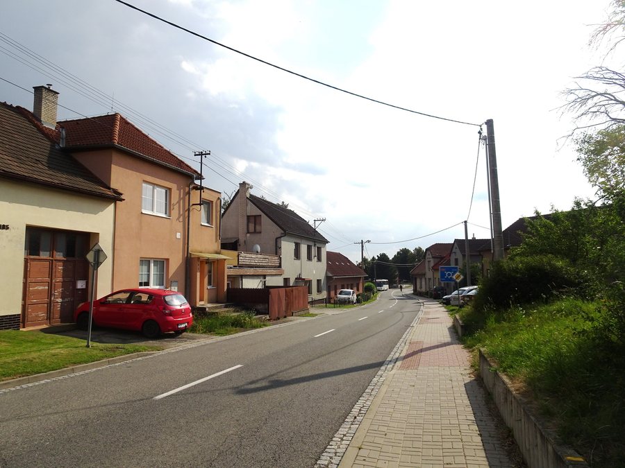 File:Pohořelice (ZL), Oldřichovská (1).jpg