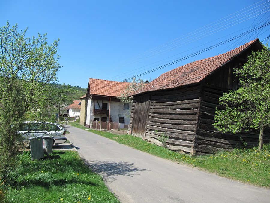 File:Hřivínův Újezd, čp. 44.jpg
