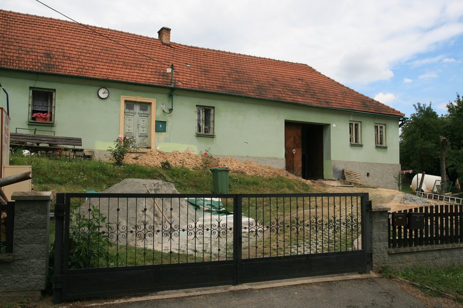 File:Malá Roudka - Skočova Lhota 1 (2635).jpg