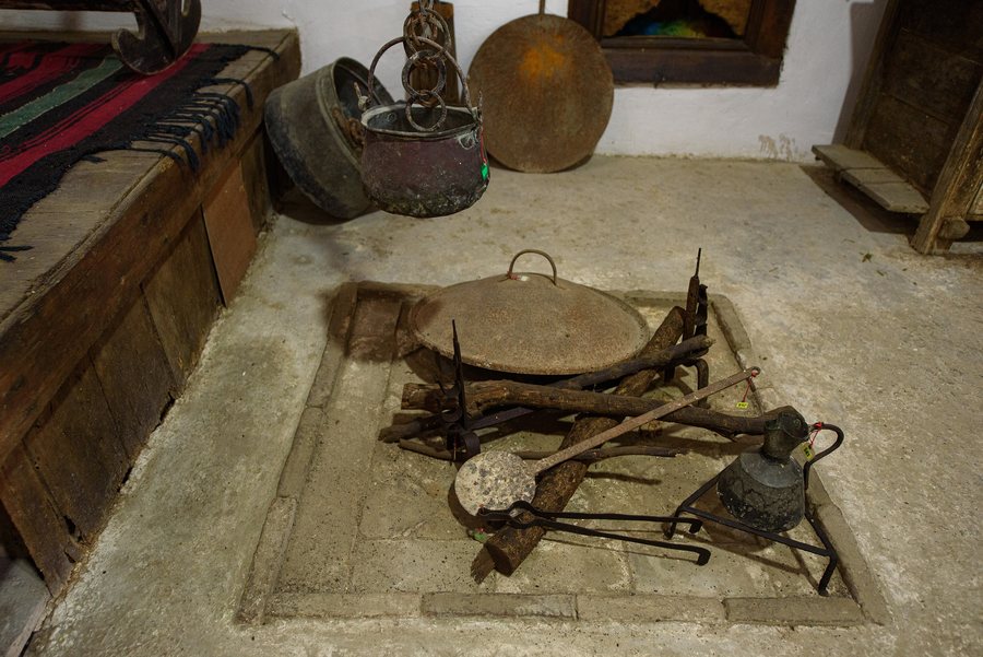 File:Ethnographic Museum of Kavaje 04.jpg