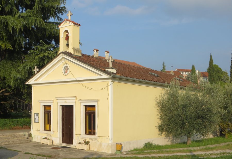 File:Lucija Piran Slovenia - church 2.jpg