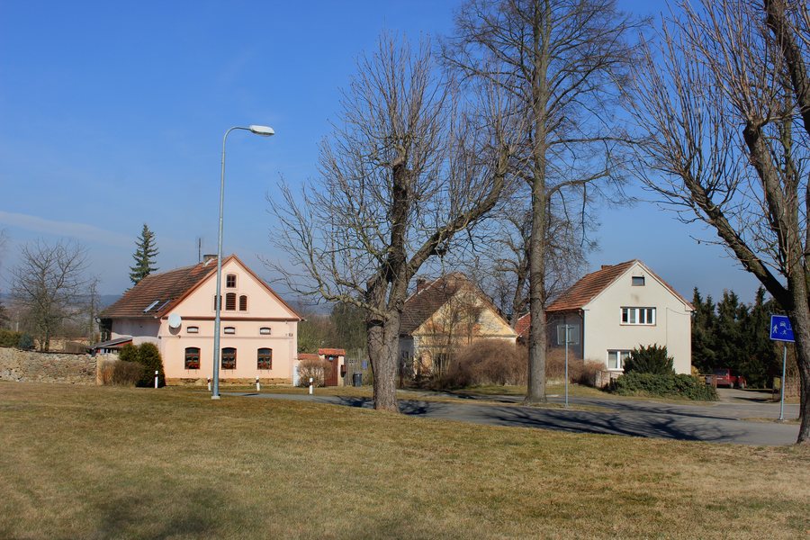 File:Přehýšov, Bítov, common.jpg