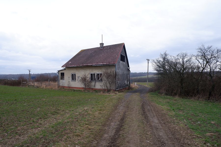 File:Budišovice, Na Povětřáku, opuštěný dům 01.jpg