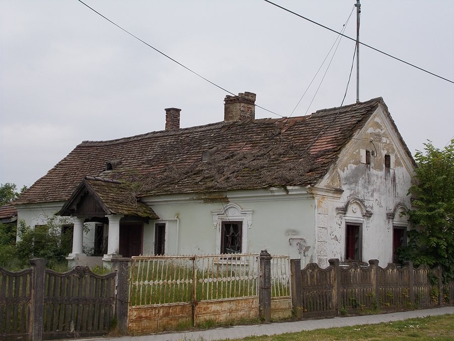 Galambok - régi ház (Petőfi u.)