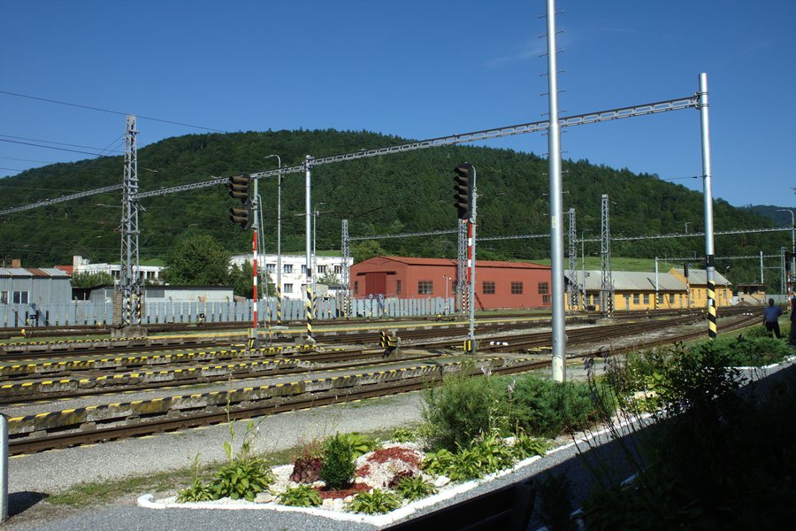 File:Margecany, nádraží.jpg