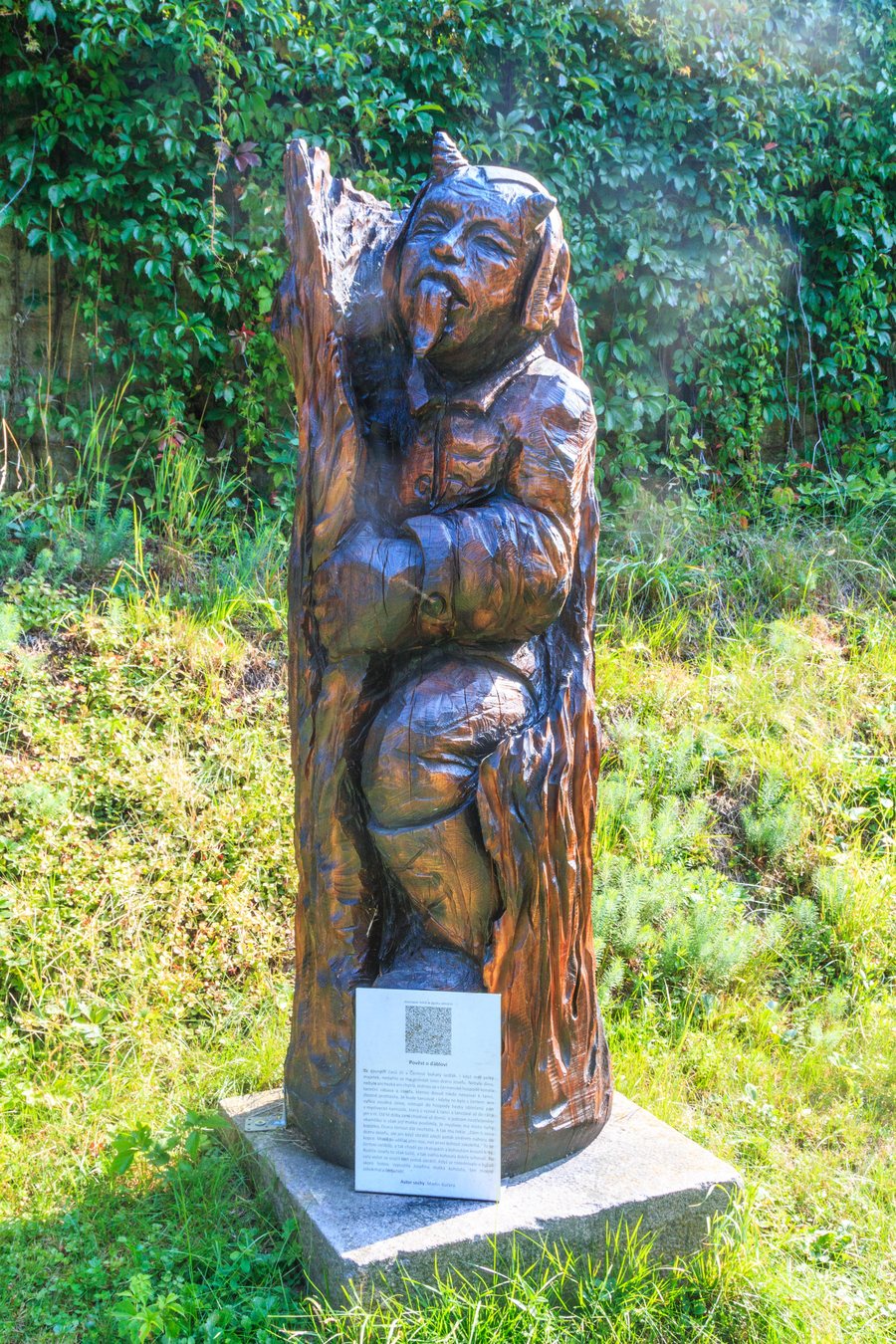 File:Česká Čermná - čert.jpg