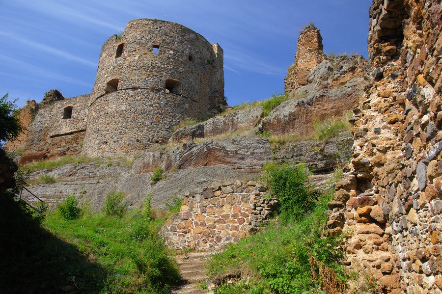 File:986 01 Fiľakovo, Slovakia - panoramio.jpg