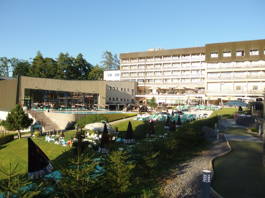 File:Hotel in Vyhne, Slovakia - panoramio - Michal Jakubský (54).jpg