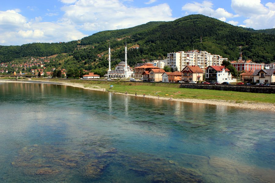 File:Goražde Drina 2.JPG