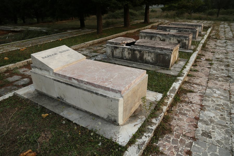 File:2013-10-03 Bajram Curri (town), Albania 0649.jpg