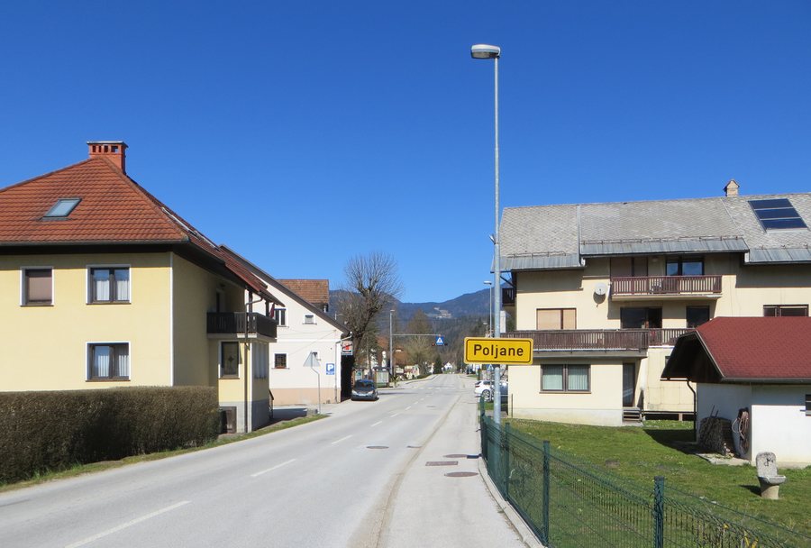 File:Poljane nad Skofjo Loko Slovenia 2.jpg