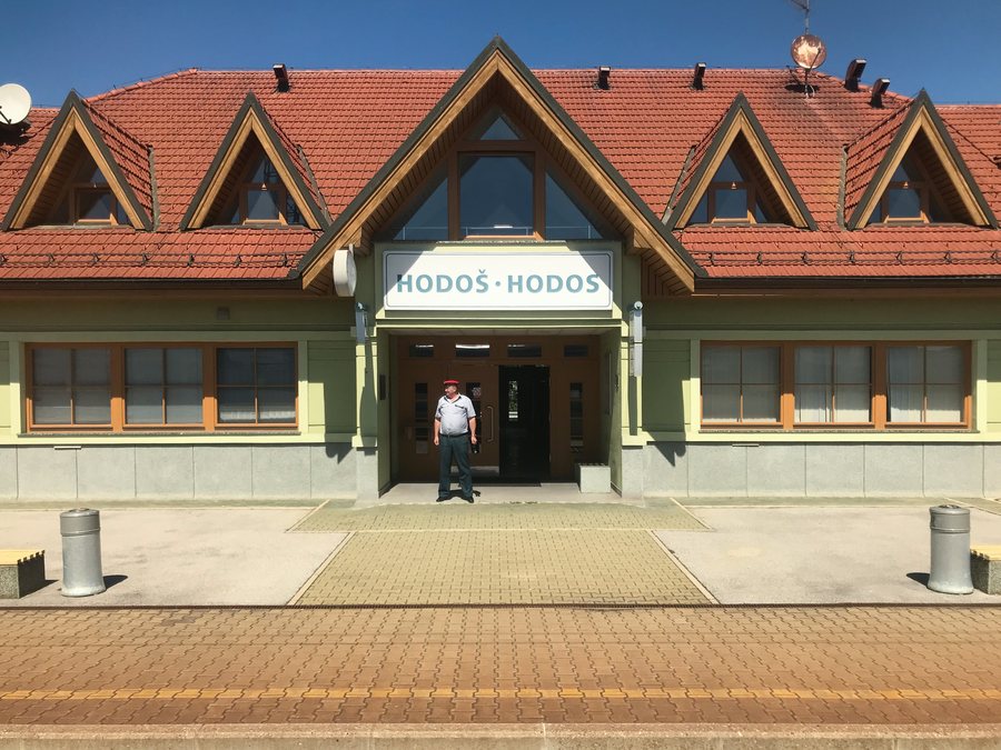 File:Hodos, Slovenia train station.jpg