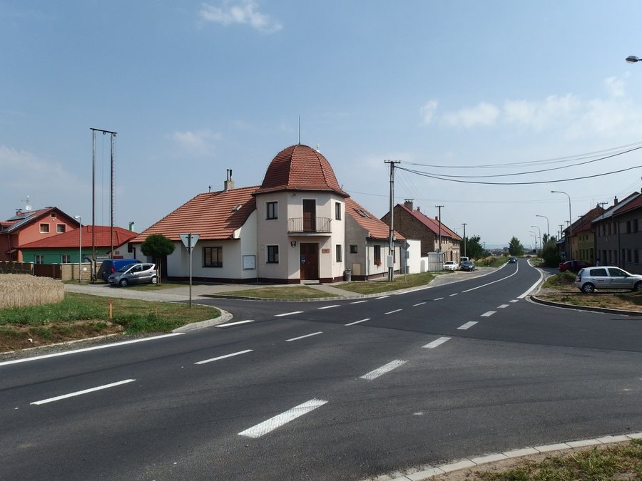 File:Jarohněvice, OÚ.JPG