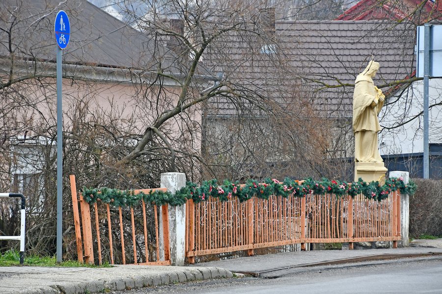 File:Szederkény, Nepomuki Szent János-szobor 2025 01.jpg