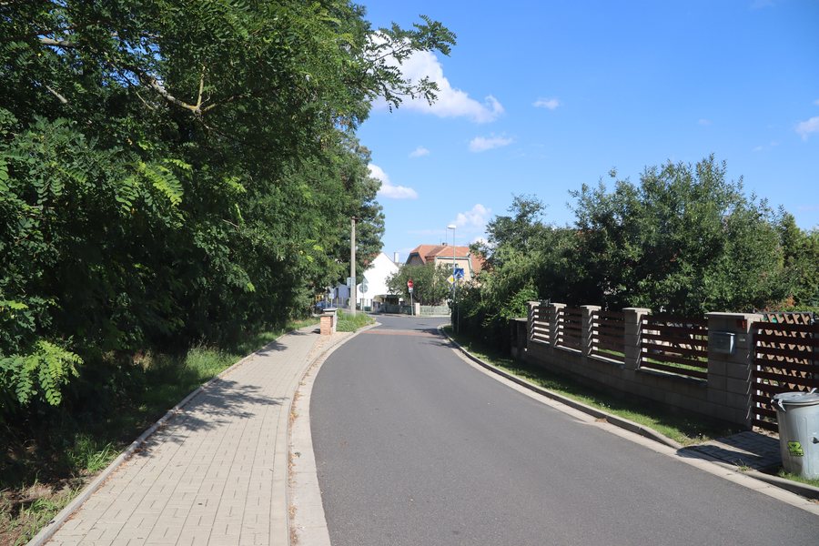 File:East view 2 of Rudé armády street in Zvěřínek, Nymburk District.jpg