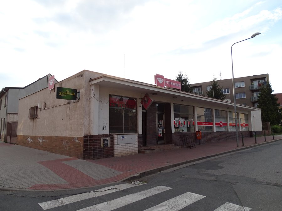 File:Český Brod, Bezručova 249, potraviny Enapo.jpg