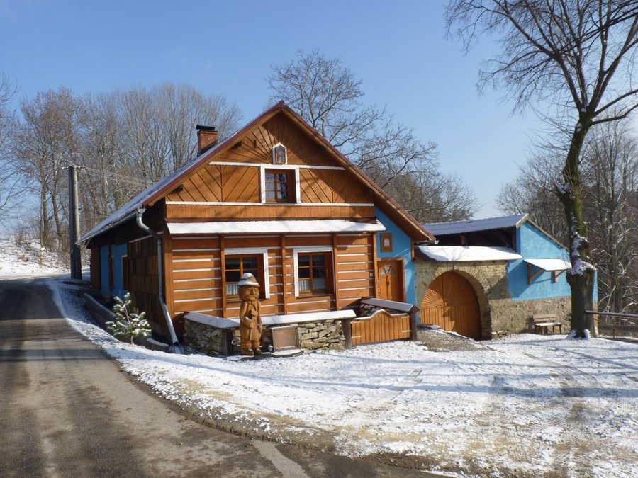 File:Toulcovy maštale, Zderaz (2).JPG