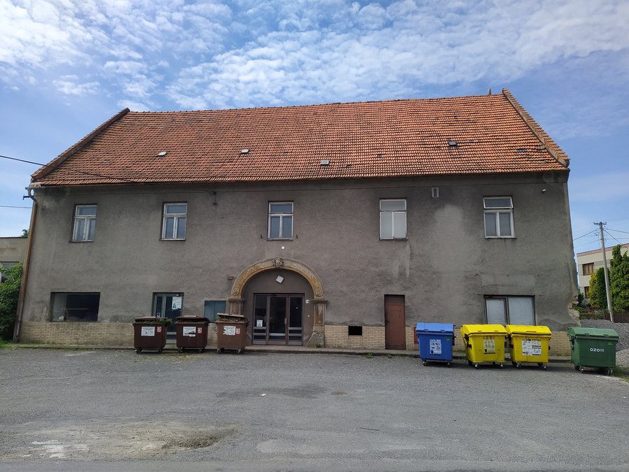 File:Castle Pustejov 1.jpg