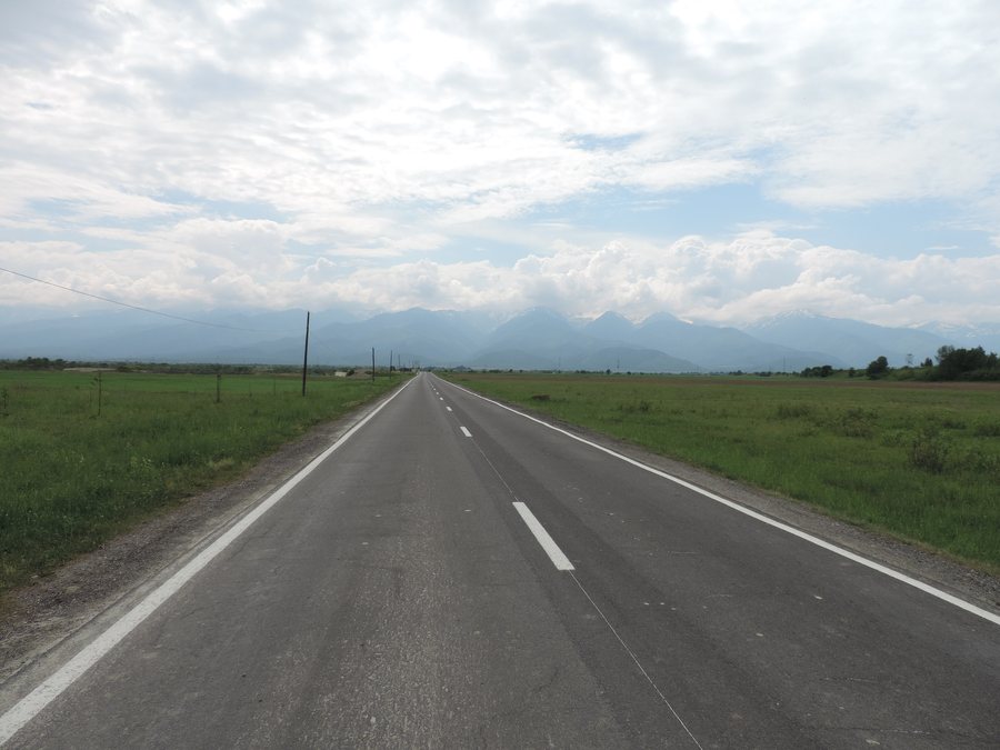 File:Transfăgărășan in Cârțișoara kz01.jpg