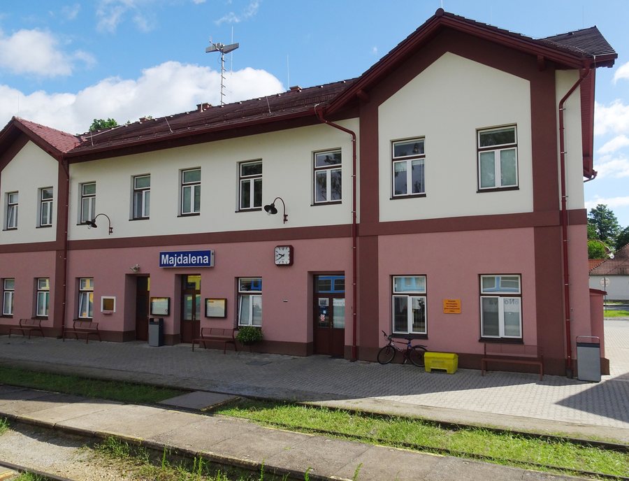 File:Majdalena, nádraží (2).jpg