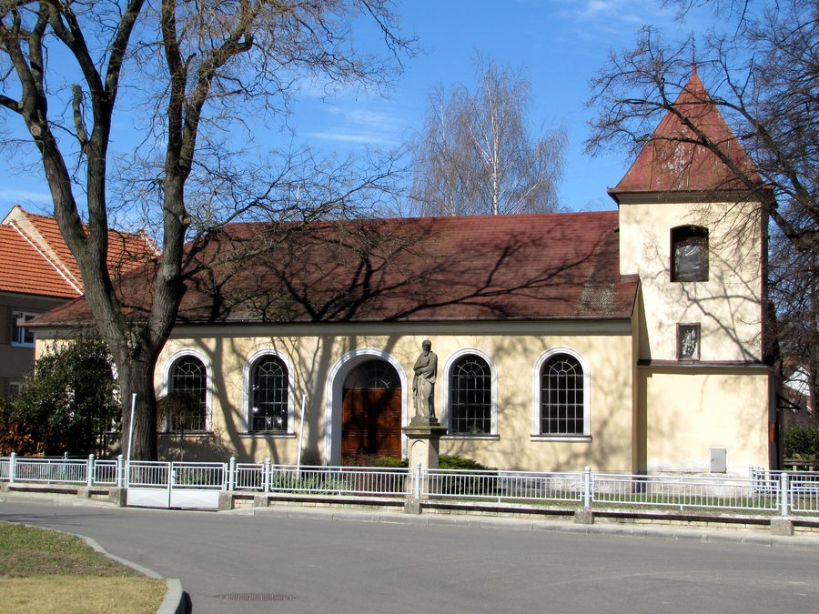 File:Sobulky kaple Panny Marie.jpg