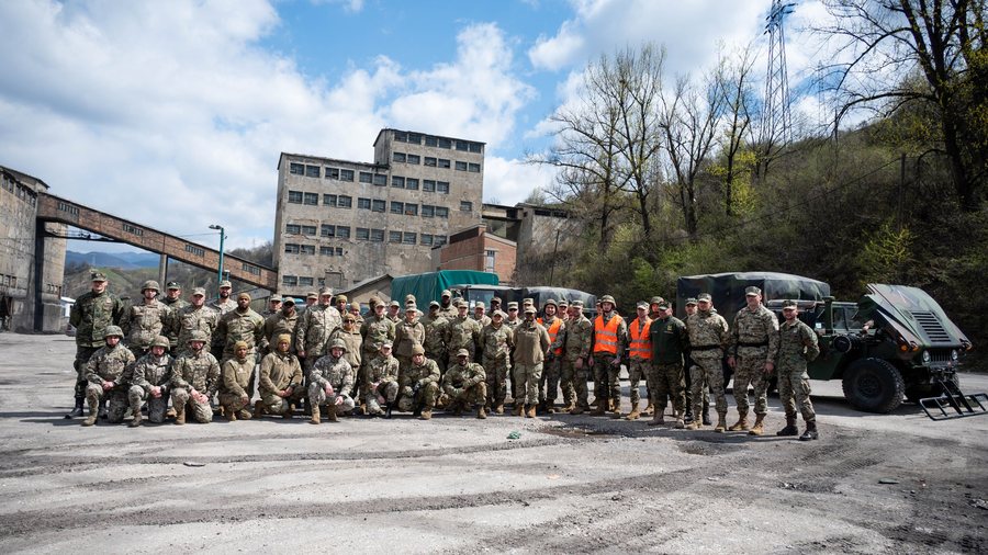 File:MDNG and AFBiH pose for group photo during convoy operation, Kakanj, BiH (8958520).jpg