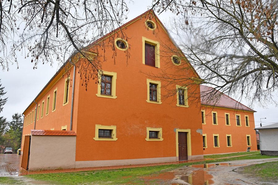 File:Andocs, római katolikus templom 2025 02.jpg