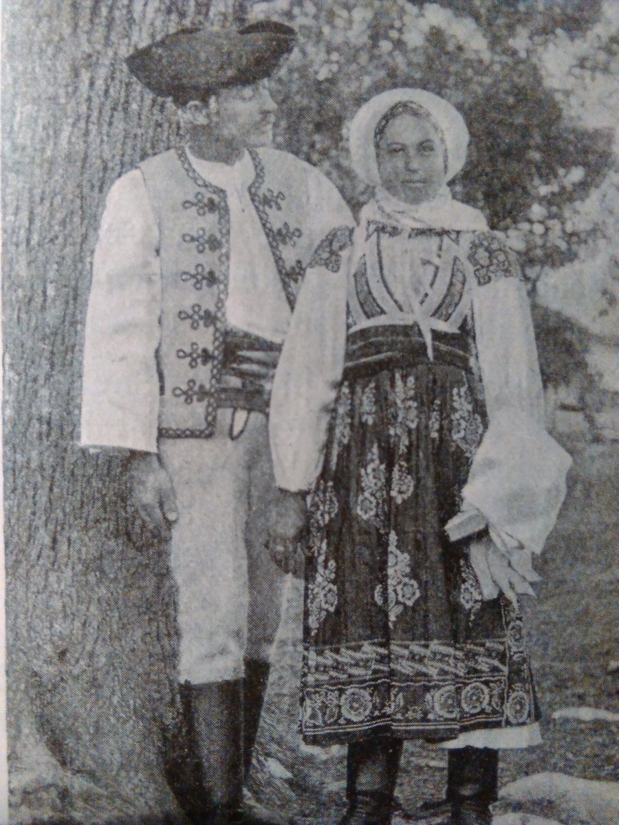 File:Liptovská Osada traditional costume.jpg