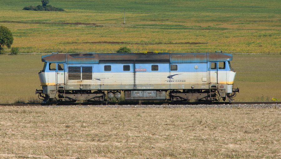 File:752 051 SK-ZSSKC Gemerska Horka zastavka - Hucin 01.jpg