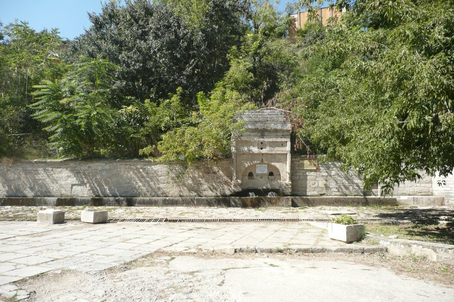 File:Kavarna Cesme.JPG