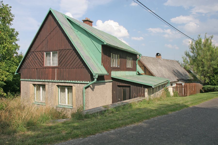 File:Zdobín čp. 22.JPG