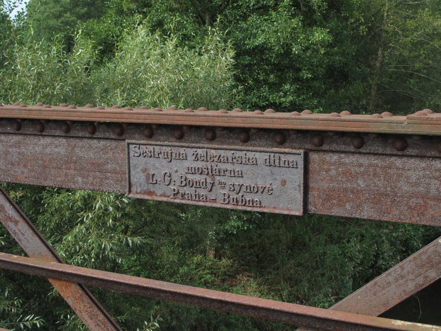 File:Kuks, výrobní šítek mostu.jpg