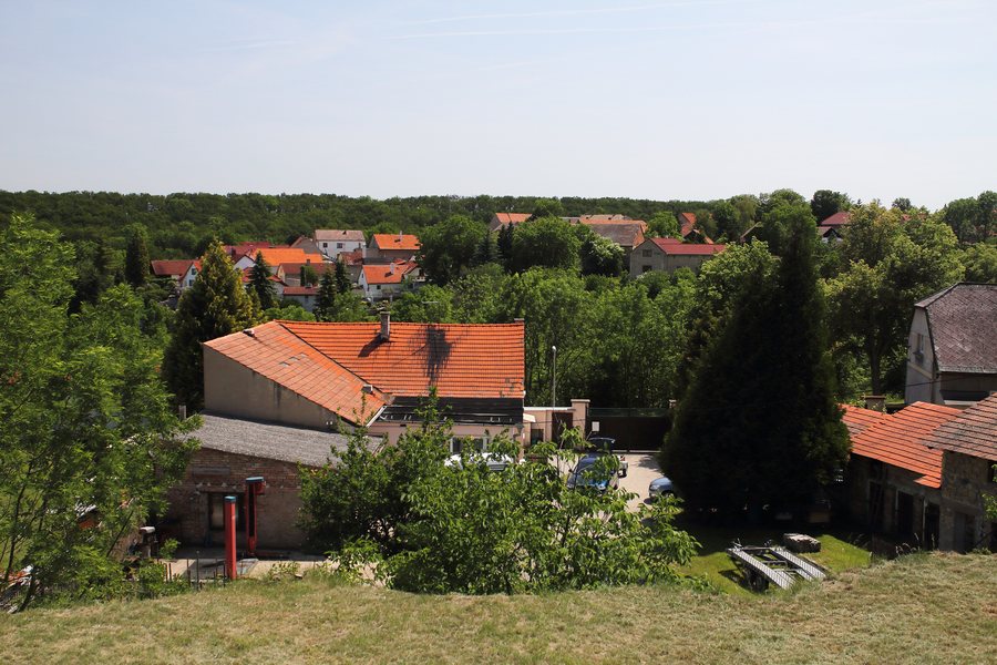 File:Evaň 2019-06 03.jpg
