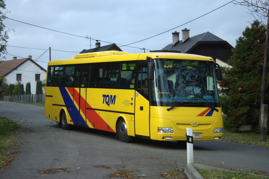 File:Nové Lublice, autobus.jpg