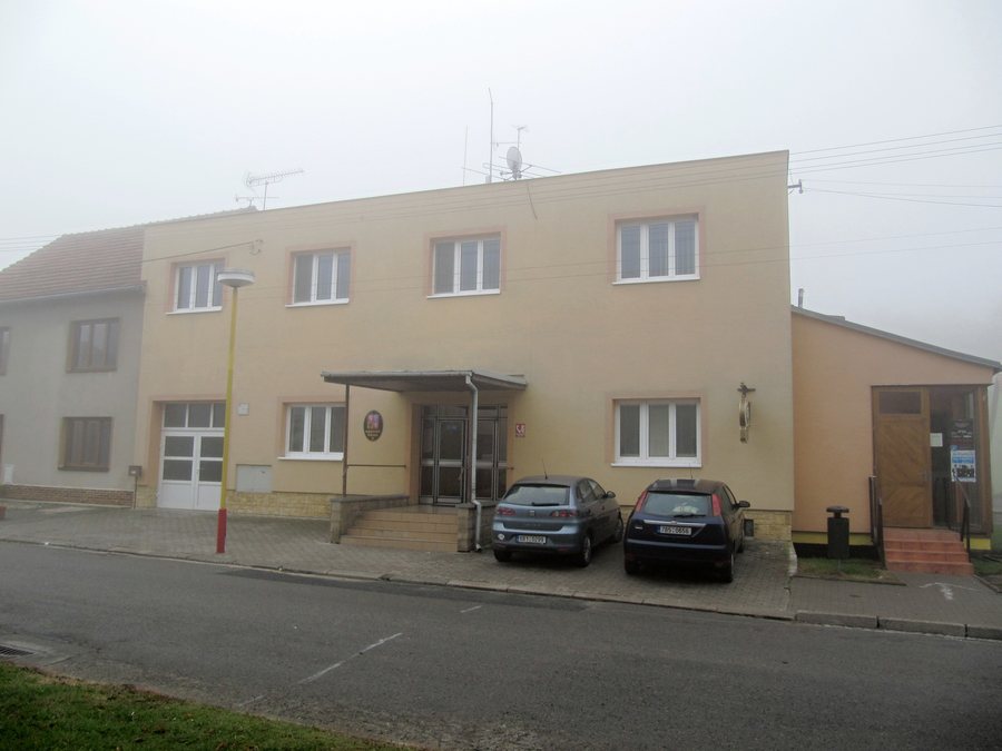 File:Milešovice, OÚ.jpg