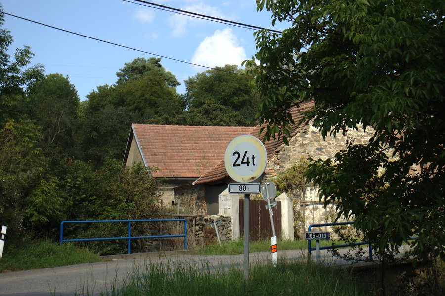 File:Všetice, domy II.jpg