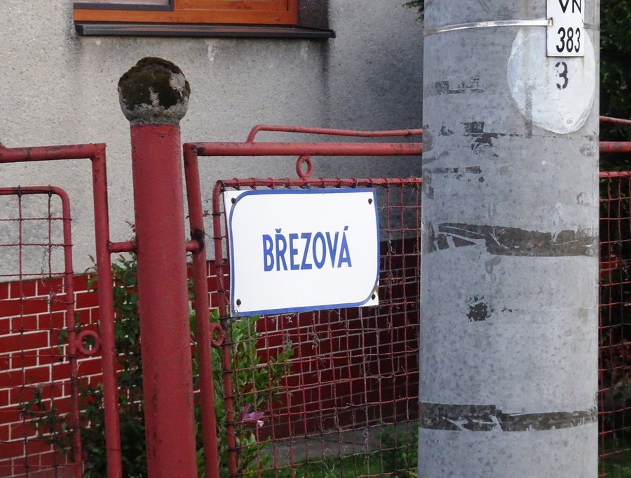 File:Šenov, Březová, tabule.jpg