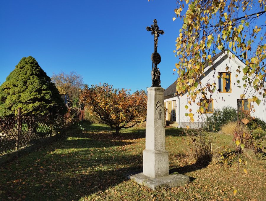 File:Dobřejovice Hosín, památky 01.jpg