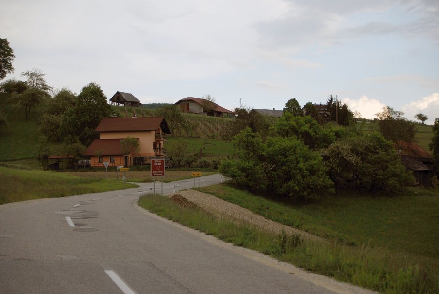 File:Vojsko, Kozje DP 2016-05-07.jpg