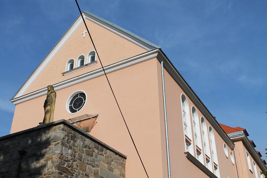 File:Nelepeč-Žernůvka, Žernůvka, Domov sv. Alžběty (2013-10-05; 03).jpg