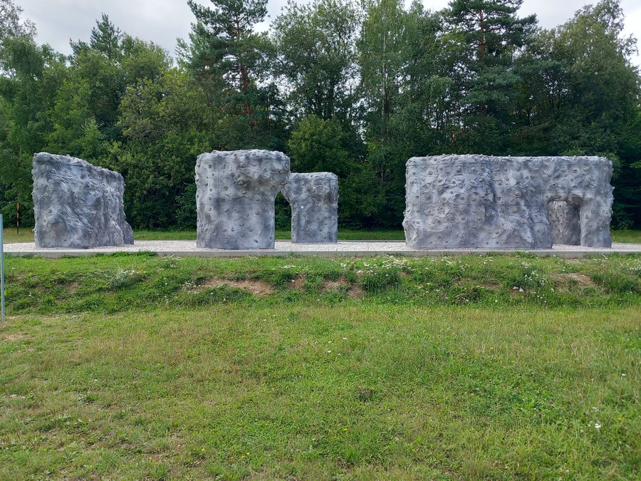 File:Bouldering Bolevec.jpg