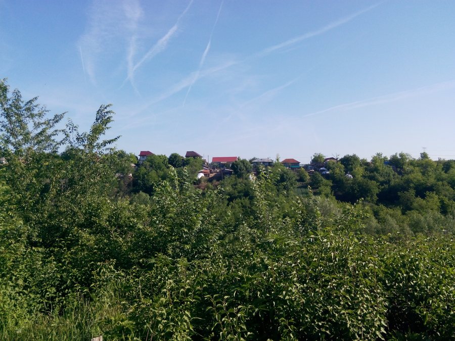 File:Bașcov, Sopot, România. - panoramio.jpg