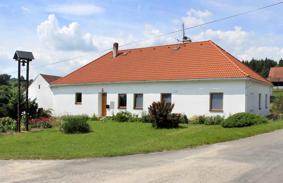 File:Horní Radouň, Starý Bozděchov, house No 10.jpg