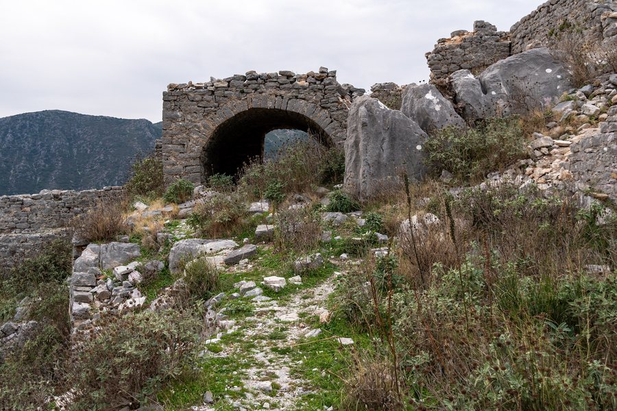 File:Himara, Borsh, Kalaja e Sopotit, 2024-10 CN-09.jpg
