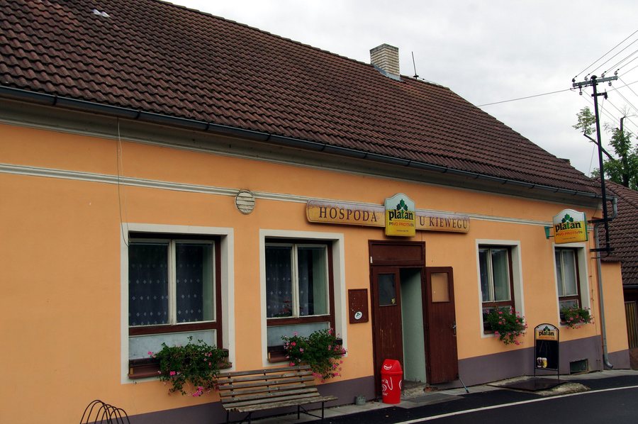File:Libějovice, hospoda.jpg
