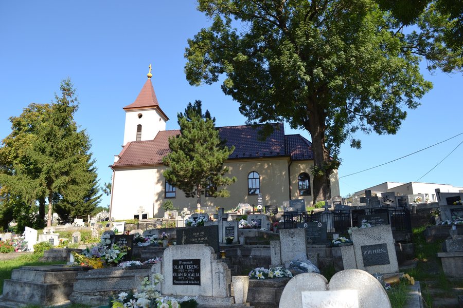 File:Čakanovce - Kostol sv. Alžbety (1).jpg
